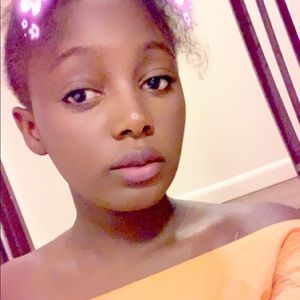 Meet your Posher, Rode gaelle